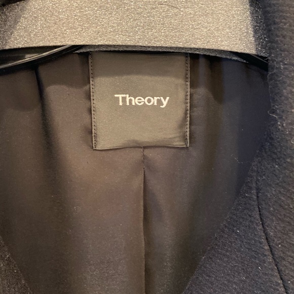 Theory winter/fall coat - Picture 2 of 6